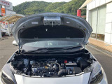 普段はあまり見ないエンジンルーム内も綺麗に仕上げています。見えないところも清潔に保ちたいですよね。
