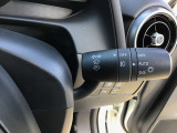 ALH機能付きLEDヘッドライト。対向車にまぶしい思いをさせずに自分は明るい視界を確保できます。