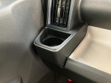 品質へのこだわり!専門のカークリーニング業者さんに依頼をして徹底的に内装・外装をキレイにしてもらっております。外装は磨きもしてもらっていますのでピカピカですね☆