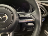 MRCC(マツダレーダークルーズコントロール)は先行車との車間を維持しながら追従走行を行い、長距離でのドライバー負担を軽減させてくれます。
