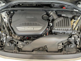 安心のBMW認定中古車は100項目の箇所を徹底的にチェック致します。機械的な箇所や電気系、コンピューターなどをご納車前に点検し、交換基準に達した部品は全て新品に修理返品した後にご納車致します。