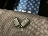 【スマートキー】キーをポケットやカバンに入れたままでもドアの施錠・開錠ができ、雨の日や荷物の多い日に大活躍!