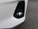 LEDフォグランプ。鮮やかな白光色で明るく照らします。