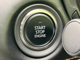 駐車時の後方視界をサポート。狭い場所や段差がある場所でも、安全にバック走行できます。運転の不安を軽減します。