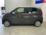 日産ディーラーならではの経験豊富な整備士が、お渡し前にきっちりと車検整備をさせていただいております。またお渡し後1ヶ月もしくは1000kmで、無料の点検整備を実施させていただきます。