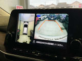 空から見たような映像で駐車ができるアラウンドビューモニター。ひと目でわかるセンサーに前後の衝突被害軽減ブレーキ付き。
