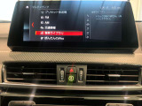 iDriveはナビの機能に加え、ミュージックコレクション、車両状態の確認、設定の変更等が操作可能です。