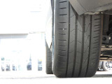 【左後タイヤ状態】 タイヤにつきましては車検対応状態に満たない場合、弊社にて交換して納車させていただきますのでご安心下さい。