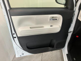 延長保証につきましてはお求めいただく車両によって保証料が異なりますので、当店スタッフまでお気軽にお問い合わせくださいませ。
