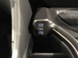 スマホなどの充電もできます♪