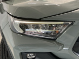 【LEDヘッドライト】ディスチャージヘッドライト(HID)と同等の明るさで、夜道や雨天走行が明るく視界良好!! フォグライトも装備で、安心感さらにUPです♪安心ドライブを楽しんで下さい♪