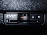 デザインスッキリのビルトイン『ETC』!高速道路の特典はもちろん、キャッシュレスなので料金所では徐行するだけで通過可能です!