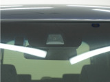 ◆Honda SENSING◆ カメラ等装置で精度の高い検知能力を発揮、安全運転を支援します。ステアリング上のコントローラーに注目!