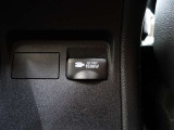 非常時やキャンプなどに役立つAC100Vコンセント付きです(^^♪