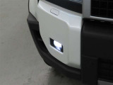 LEDフロントフォグランプを装備しております。