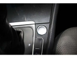 スマートエントリー&スタートシステム&ldquo;Keyless Access&rdquo;鍵を持っているだけでドアロックの開閉、エンジンの作動・停止ができます。