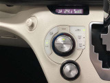 オートエアコンで細かい温度調節ができます。車内をいつでも快適空間にしてくれます。