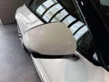 メルセデスの認定中古車「サーティファイドカー」には、最大100項目にも及ぶ点検・整備項目が設定されています>