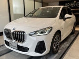 一目で伝わるBMW特有のスポーティーなプロポーションは、BMWの走行性能を生み出すのに欠かせない要因の一つです。細部まで拘りぬいたお車をぜひ一度ご覧ください!