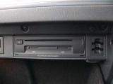 認定中古車保証1年間距離無制限の保証とロードアシスタンスサービスが全車に付帯されています。また、1年間または2年間の延長保証(有償)もご利用いただけます。