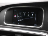 MY CARは、City Safety、ロックおよびアラーム、自動ファン速度、時計の設定など、車両の多くの機能を設定するためのメニューソースです。