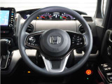 ◆ハンドル全体◆各種スイッチがハンドルから手を放さず操作できるので運転中でも楽に操作できます。