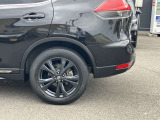 《サポカーSワイド》車両  緊急ブレーキに加え、ペダル踏み間違い加速抑制装置付き車両です。しかも車線逸脱警報や先進ライトが搭載されております。カーパレス福山は自動車事故の無い世の中を願ってます。