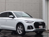 デザイン・ボディカラーが都会的な建物にも非常に良く映えます。クール・知的。Audiの持つ「品の良さ」が伝わってきます。