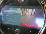 リヤビューカメラ、パーキングアシストがあるので安全に駐車することができます!!