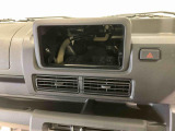 納車前にはプロのメカニックが点検、整備を行いますので安心してお乗り頂けます!!