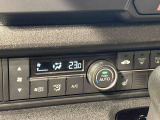 車内空調は&rdquo;AUTOエアコン&rdquo;にお任せ。運転に集中出来ますよ!