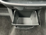 収納もバッチリ!小物が散乱しがちな車内もスッキリさせる事ができますね♪