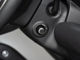 ボディへのガラスコーティング【ハイモースコート】施工承ります。モース硬度8、クリスタルに匹敵する硬質ガラス状被膜に従来品よりも高まった撥水耐久性能、深淵な艶を実現し、大切な愛車を守ります。
