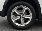 BMW専門のメカニックが、100項目にも上るポイントを徹底的にチェック。交換基準に達した部品があれば、弊社負担にて交換後、お客様へご納車致します。