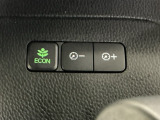 【eコンスイッチ】低燃費運転をサポートするECONモード。スイッチをONすると、エンジンやトランスミッション、A/Cなどを協調制御し、燃費の向上に貢献。エコドライブの効果を高めます。