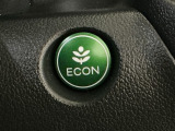★ECONスイッチ★ エコドライブを加速しよう!スイッチをONにすると、運転の仕方によるロスを抑え込み燃費をよくするようクルマが頑張ります(*^ー^*)燃費向上にチャレンジ♪