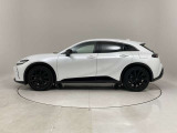 当社の車両本体価格には、納車前の車検整備費用も含まれています。別途で支払う場合、点検費用も安くありません。やっぱりU-Carは総額でも比べる必要がありますね。