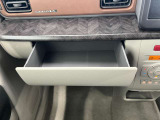 収納もたくさんついます。大きなものから小さなものまで、使う方の気持ちを考えた気遣いが嬉しいですね。