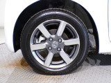 【純正アルミ】純正アルミ装備車です。走りもキビキビ見た目も格好良いです。見た目を重視する方には欲しい装備です!