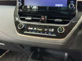自動で車内温度を調整してくれる【オートエアコン】付きです