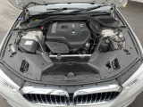 安心のBMW認定中古車は100項目の箇所を徹底的にチェック致します。機械的な箇所や電気系、コンピューターなどをご納車前に点検し、交換基準に達した部品は全て新品に修理返品した後にご納車致します。