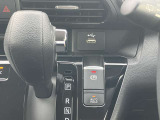 電動パーキングブレーキ&オートブレーキホールド!ブレーキペダルを踏み続けなくていいから、信号待ちがラクになります!
