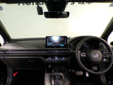 【ルームクリーニング】せっかく乗るならピカピカの車がいいですよね!当店は、他社では省きがちな細部に至るまで、徹底した清掃を行っております。