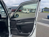 運転席ドア内張り