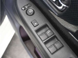 ◆パワーウィンドウスイッチ◆運転席から全席の窓の開閉操作を行うことが出来いつでも換気ができます!