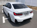 車両の詳細、ご質問につきましては、営業スタッフまでお気軽にご連絡下さいませ。遠方のお客様には実車の詳細動画送信も承ります。お問合せをお待ち致しております。