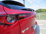 ここから眺めるCX-30の色気のあるプロポーションが、カッコイイ!!惚れ惚れしちゃいます(^&forall;^)v