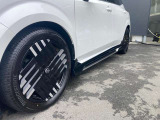 AWIN製サイドスポイラー。
