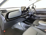 すっきりとしたデザインの内装は、さすがトヨタ車の上品さを感じます。