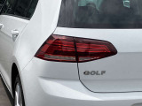 点検整備:ご納車前に&rdquo;Das WeltAuto&rdquo;独自の「点検チェック項目シート」により、部品や機能に関する全71項目もの厳しいチェックを実施します。